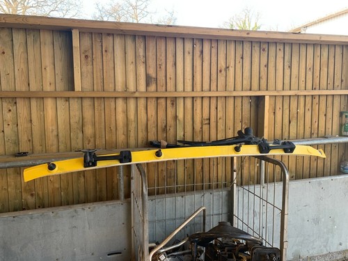 Komplettes dreifach - komplettes,